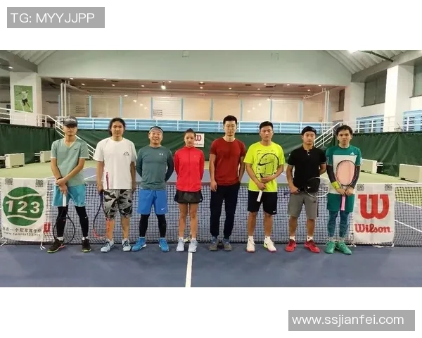 赛后分析:上海网球队与武汉网球队的战术对决及其影响探讨 赛后分析:上海网球队与武汉网球队的战术对决及其影响探讨