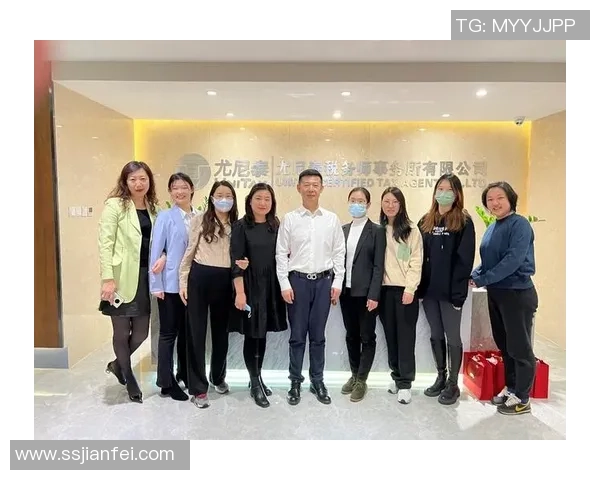 足球明星朱培燕的传奇之路与不屈精神展现了女性力量的无限可能 足球明星朱培燕的传奇之路与不屈精神展现了女性力量的无限可能