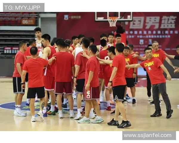 重庆篮球队速度之美:快节奏下的激情与挑战